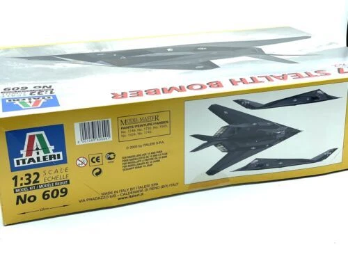 Italeri Lockheed F-117 Stealth Bomber 1:32 Model Kit VINTAGE SEALED # IZ - Immagine 3 di 4