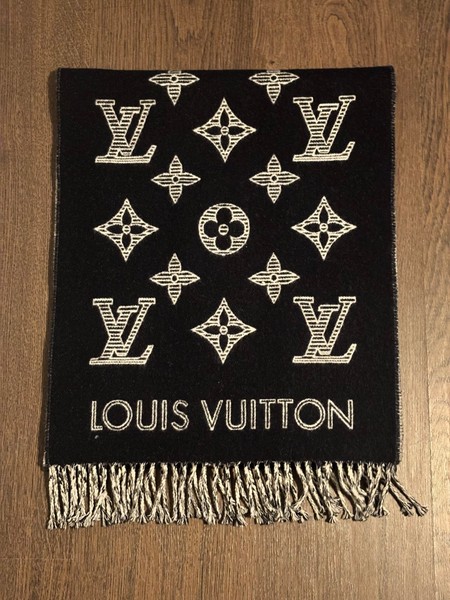 Louis Vuitton Monogram Shadow Schal
