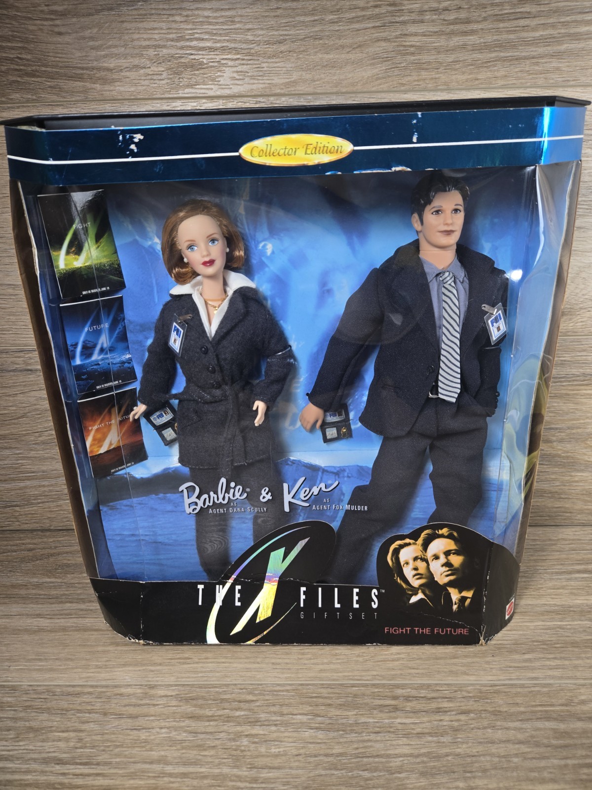 / Scully And Mulder 1998 Collector Edition Mattel
