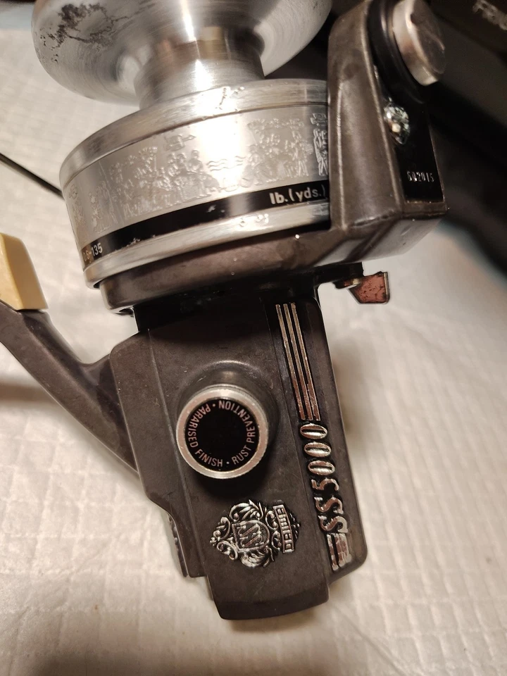 VINTAGE ( Daiwa ) SS 5000 SPINNING REEL/ JAPAN/ SEE PHOTOS - Image 2 of 4