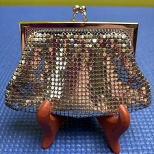 Vintage Whiting and Davis Silver Tone Mesh Kisslock Coin Purse
