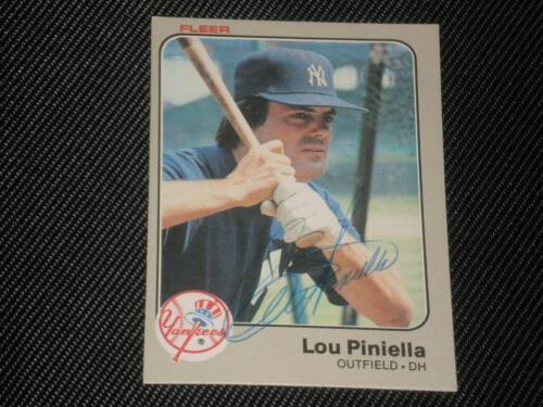 LOU PINIELLA 1983 FLEER SIGNED AUTO CARD #392 YANKEES - Picture 1 of 1