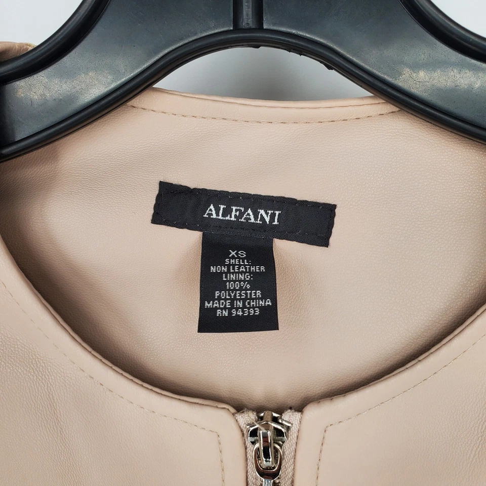 Chaqueta de cuero sintético Alfani para mujer XS rosa manga larga cremallera completa manga acampanada Foto 3 de 4