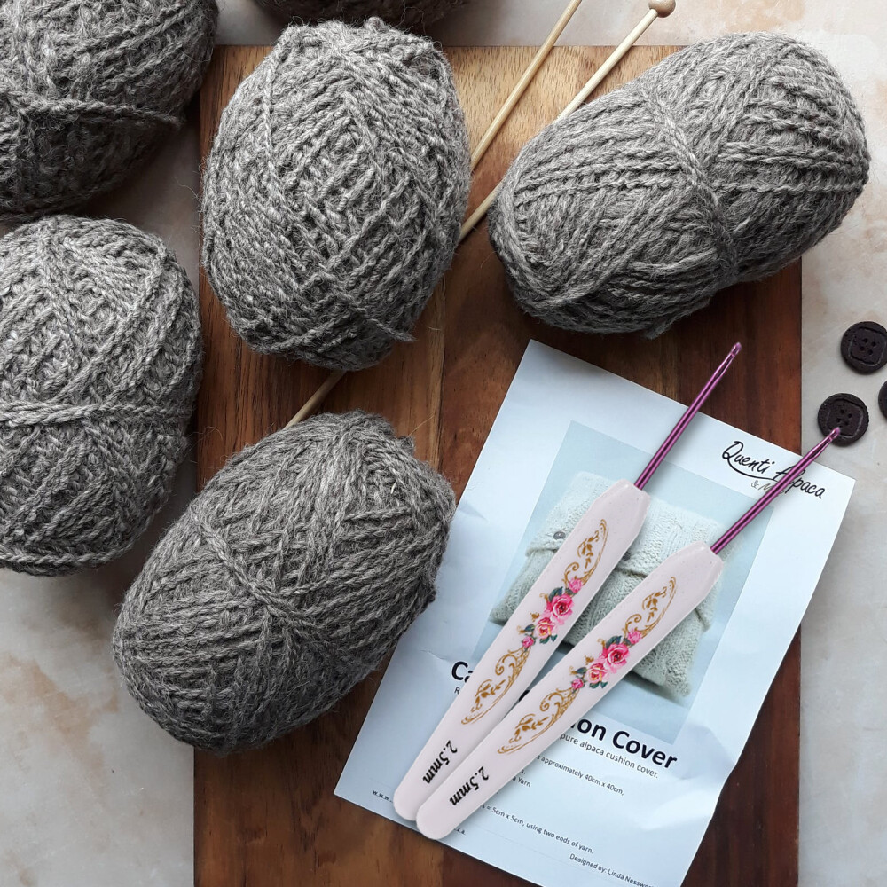 16-Piece Tulip Crochet Hook Set with Ergonomic Handles and Yarn Needles