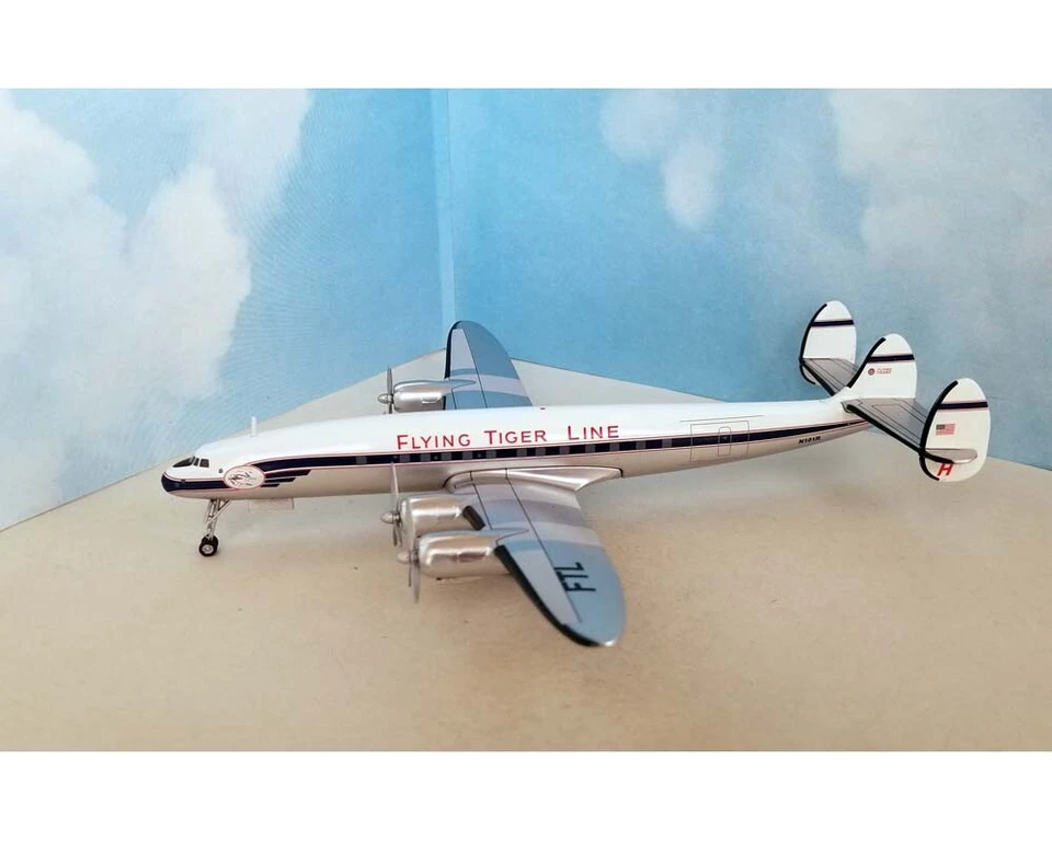 Aeroclassics WM211294B Flying Tigers Lockheed L-1049H N101R modelo fundido 1/200 - Imagem 3 de 4