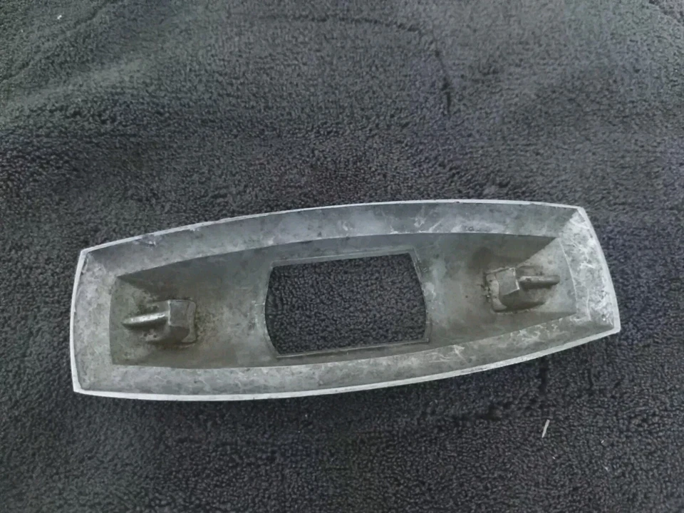 ВНУТРЕННЯЯ КРЫШКА КУПОЛА ПРИБОРНОЙ ПАНЕЛИ MERCEDES W121 190sl W180 220 S SE - Изображение 2 из 3