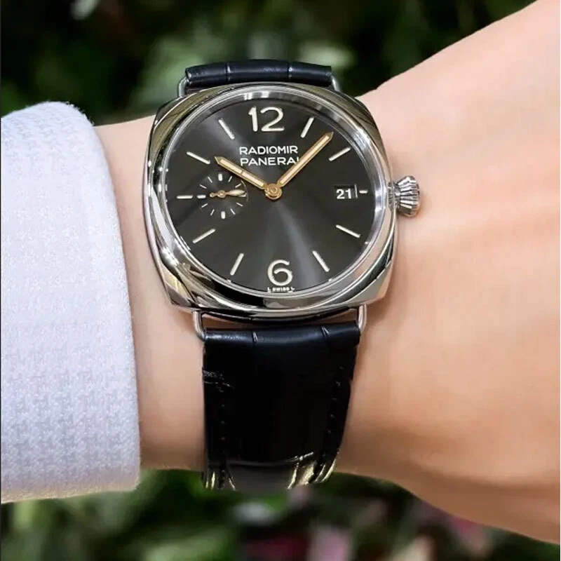 Panerai — Panerai Radiomir Quaranta - PAM01294
