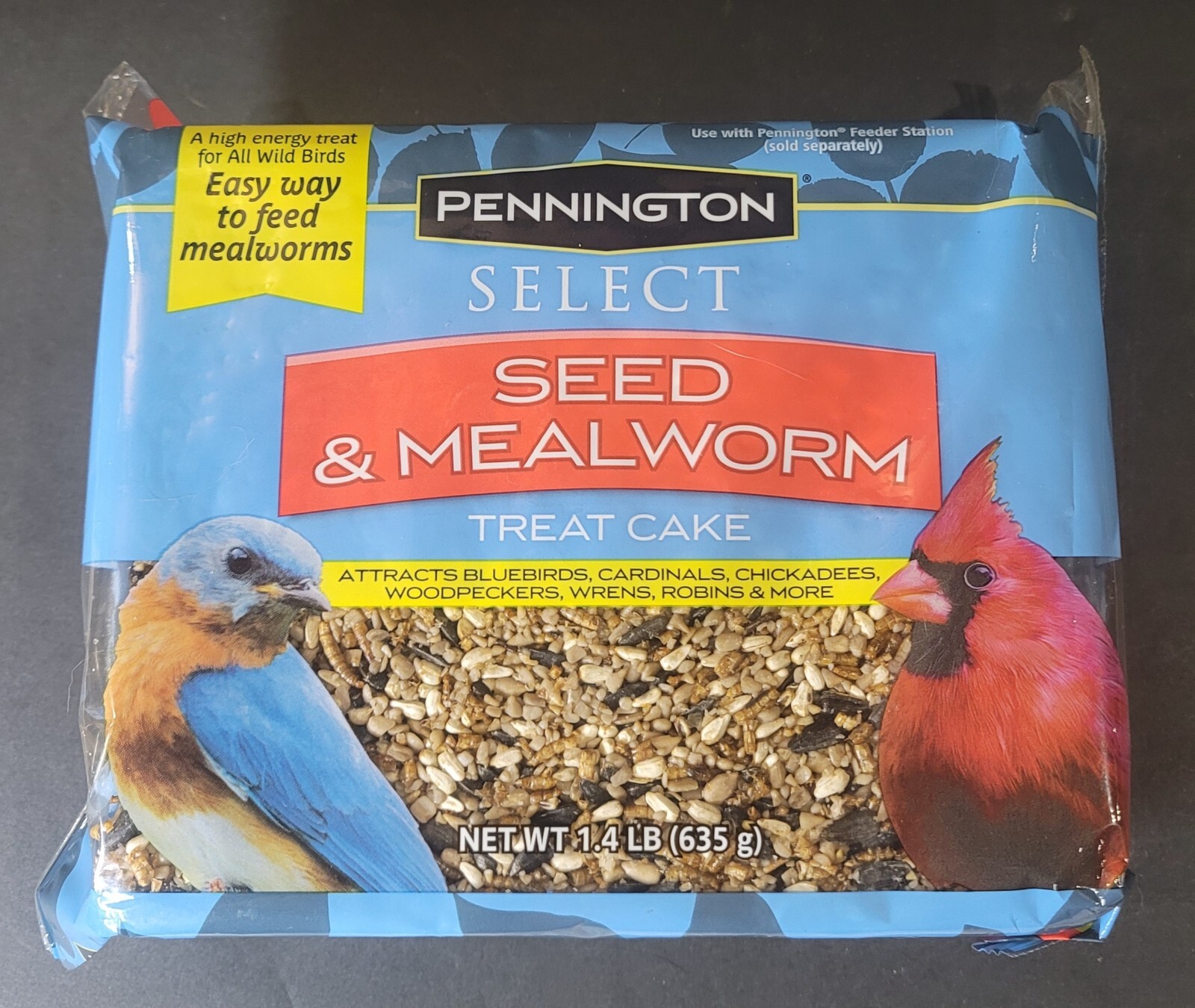Pennington Seed & Mealworm Treat Cake, Wild Bird Feed 1.4 Pounds NEW
