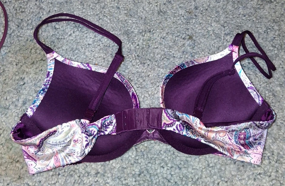 Sujetador Victoria's Secret Muy Sexy Push Up 34B patrón geométrico multicolor Foto 3 de 3