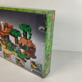 Lego Minecraft: The Jungle Treehouse (21125) Retired