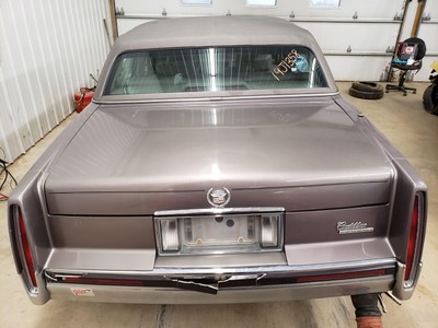 89-93 CADILLAC FLEETWOOD FWD REAR TRUNK DECKLID LIFT GATE MEDIUM 