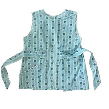 Vtg Cottage Core Blue Floral Full Apron Side Pocket Back Tie Rick Rack Trim