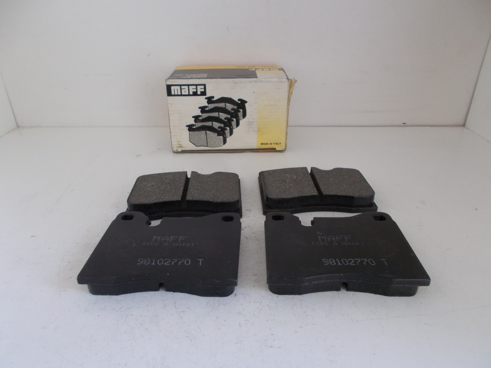 Plaquettes de frein avant BMW 1500 2000 E24 E10 Alfa 75 609034 FDB163 en carbone céramique