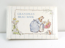 VTG CR Gibson Beatrix Potter Grandma's Brag Book Photo Album - for 20 photos