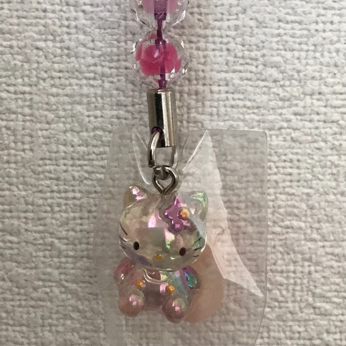 2004年製造 HELLO KITTY KEY Ring 2004年製造 HELLO KITTY KEY Ring - メルカリ