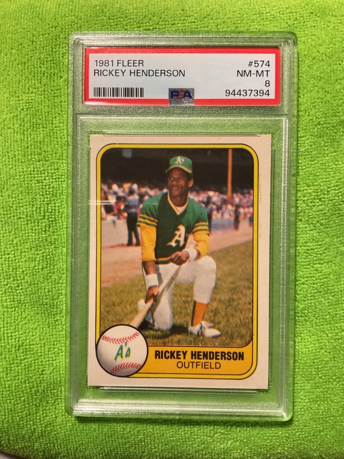 1981 FLEER #574 RICKEY HENDERSON ATHLETICS HOF PSA 8
