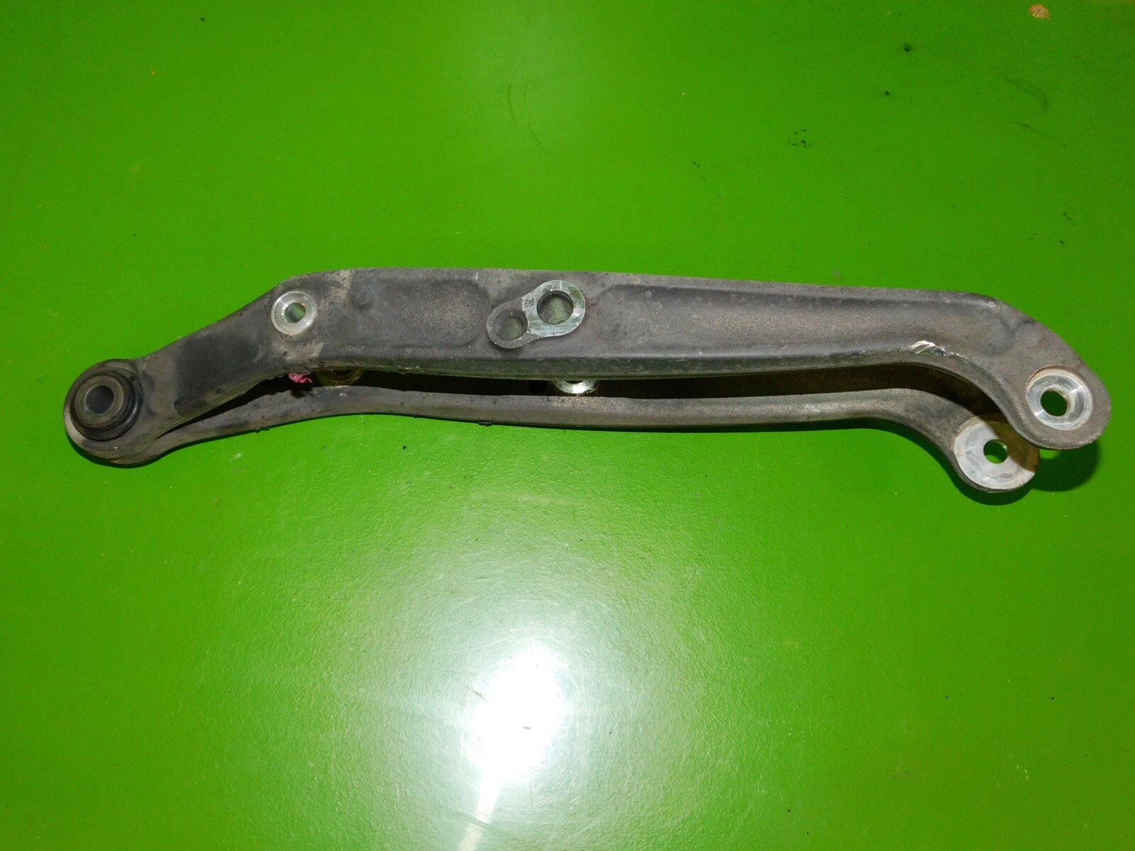 0611 CLS 550 63 W219 OEM left OR right rear lower control arm 2113500306 eBay