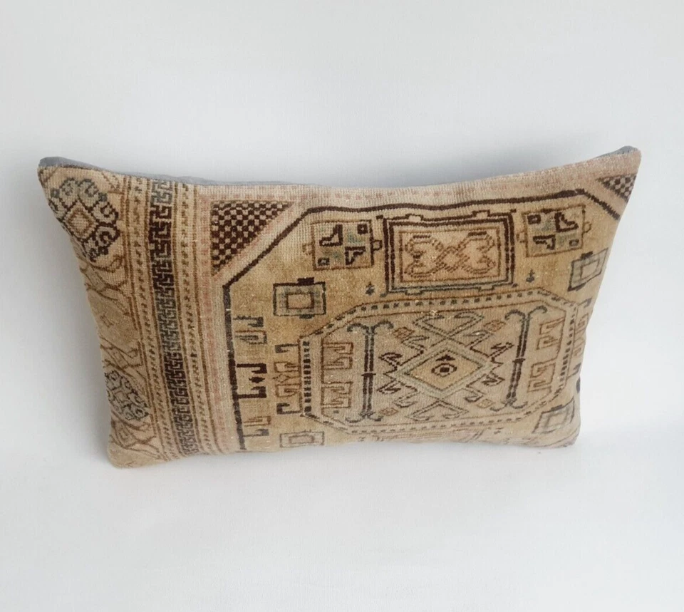 16x24 rug lumbar pillow cover , wool rustic beauty - Image 2 of 4