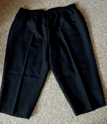 Bequeme Schlupf-Caprihose v. Witt, schwarz Gr. 50 pflegeleicht Dehnbund Neu w3L
