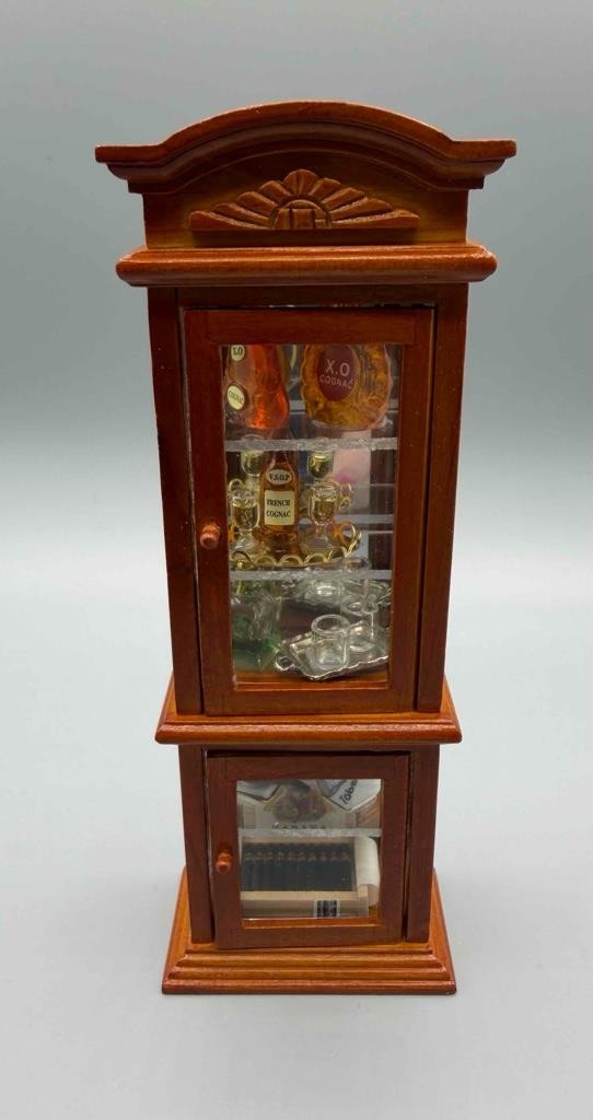 MINIATURE DOLLHOUSE 1:12 REUTTER GENTLEMAN'S LIQUOR CABINET - 1.714/3