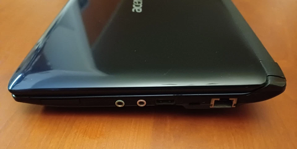 Netbook Acer Aspire One NAV50 - Immagine 4 di 4