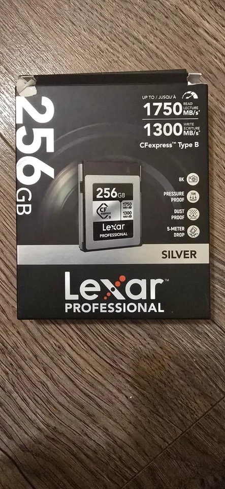 Lexar Professional SILVER Series 512GB CFexpress Type B PCIe 3.0 x2 Memory Card - Image 2 of 4