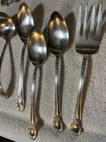 Heritage Silver Locket SilverPlate Flatware Complete 10 Pc Serving Set Wow !! - Picture 2 of 8