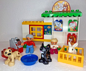 LEGO DUPLO PET SHOP 5656, Complete Set, DUPLO Cat, Dog, Rabbit.  No Box