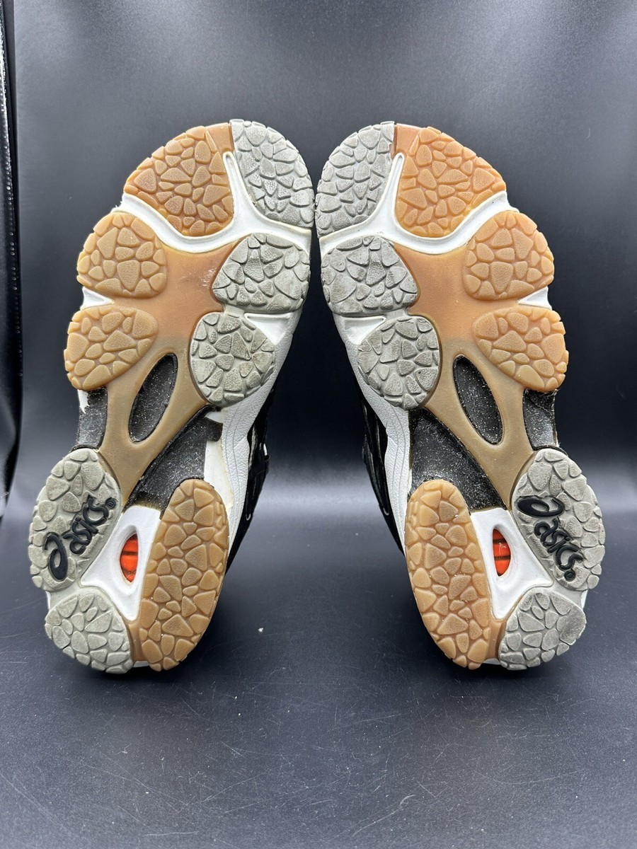 Vintage 1990s ASICS Gel Nubuck High Top Basketball Sneaker