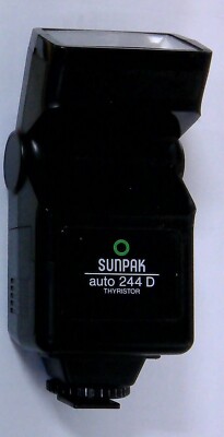 Sunpak auto 244 D Thyristor Aufsteck-Blitzgerät