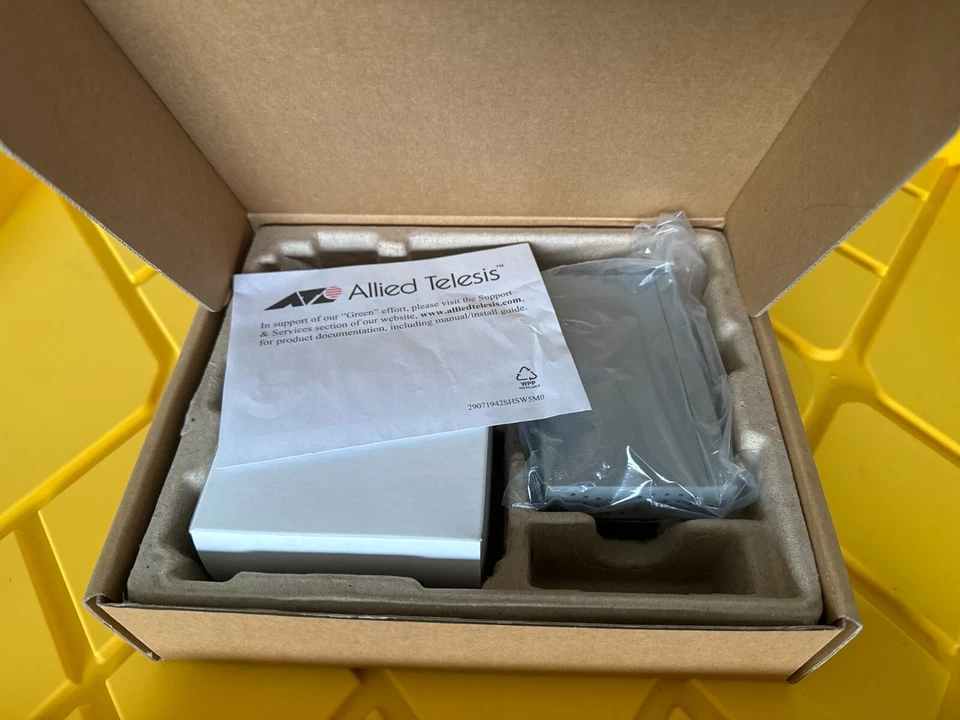 Allied Telesis AT-FS705LE FS700 Series 5 x Ports 10/100Base-TX Rack-mountable - Image 4 of 4