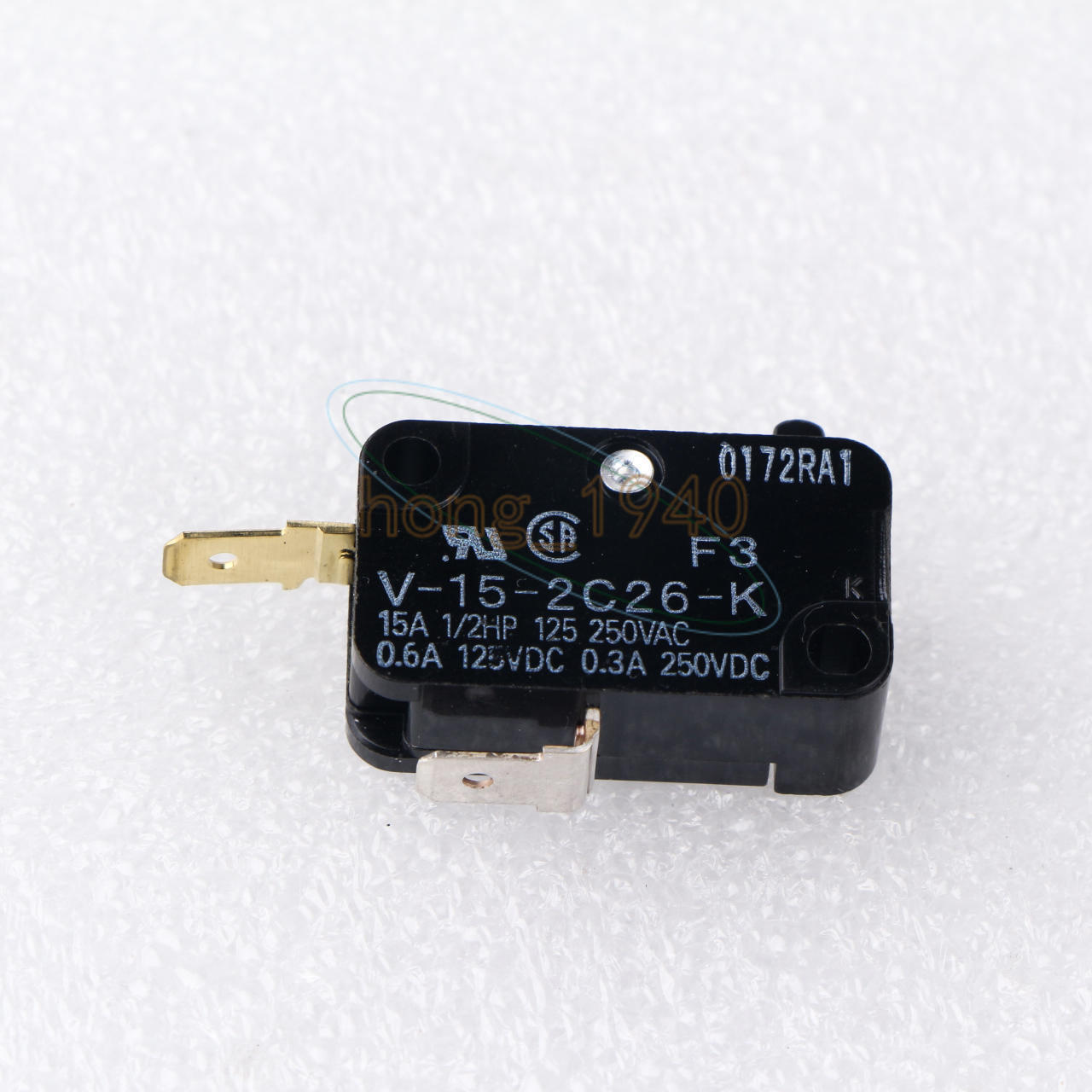 ONE New Omron Micro Switch V-15-2C26-K (F3)