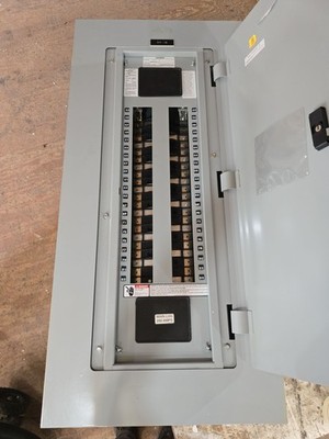 Siemens P1 Panelboard 250A 208/120V 3PH 4W MLO 42Cir 250 Amp Panel