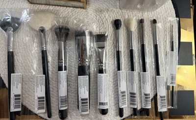 New  10 Piece Black/Silver Morphe Makeup Brush Set & Lancôme Paris Cosmetic Bag