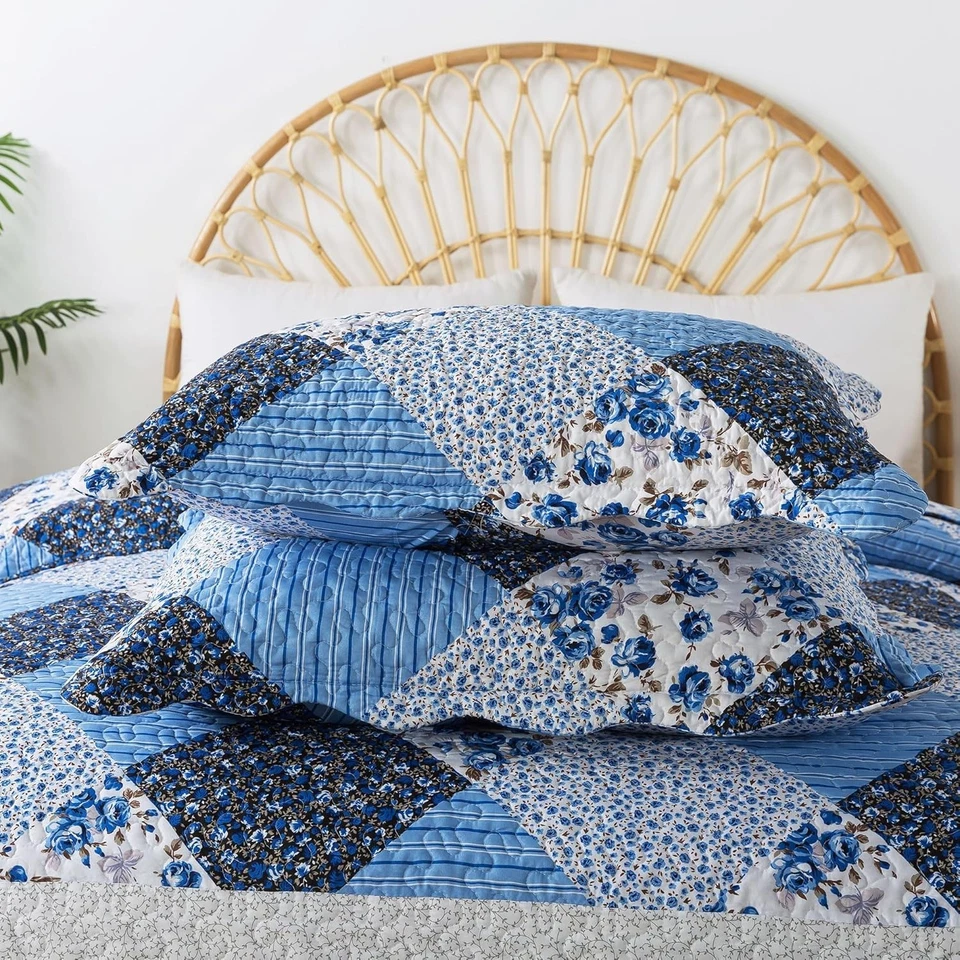 Oversized California King Quilt Set 120x120, 3-Piece Reversible Rustic Bedding - Image 3 of 4