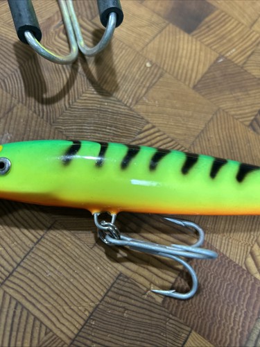 Set of Two RAPALA Magnum 9” & 12” - Picture 7 of 10