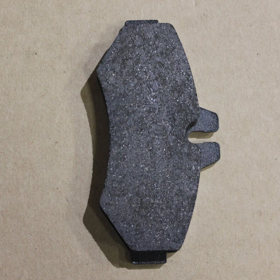 06 Pastillas de freno de disco Freightliner Sprinter V2013557AA traseras Dodge Mopar Foto 4 de 4