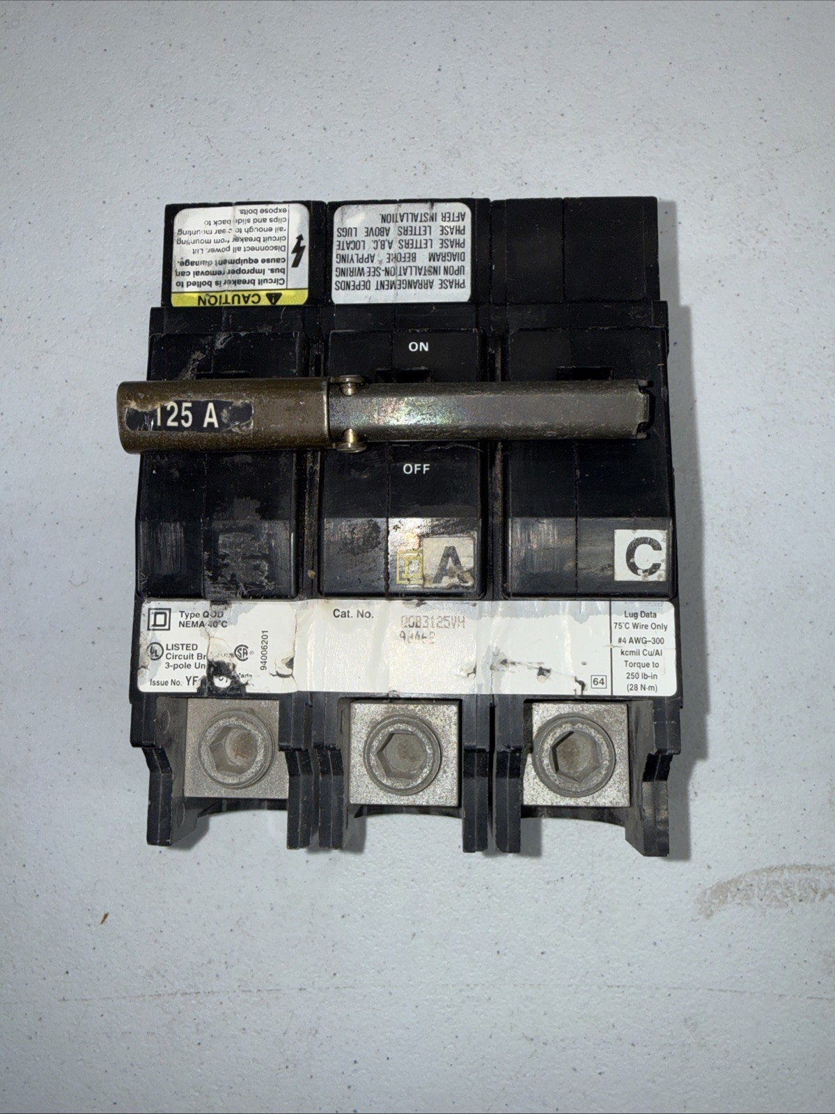 Square D QOB3125VH Main Circuit Breaker 125A 3-Pole Bolt-On 240V Branch