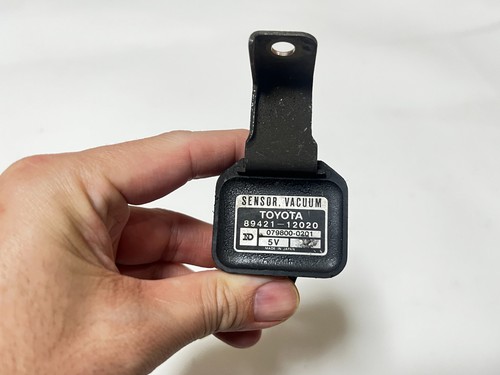 89421-12020 Toyota Corolla Levin AE86 4AG Sensor de mapa Sensor de vacío OEM - Imagen 6 de 9