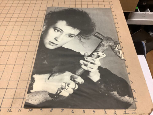 11 x 17" enlevé mag. papier 1985 : Ann Magnuson dans le rôle de Lizzie Borden ; - Photo 1 sur 3