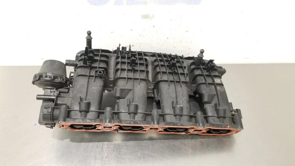 24 VOLKSWAGEN GOLF R MK8 2.0L INTAKE MANIFOLD - Image 2 of 4