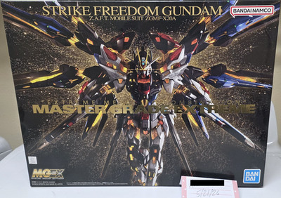 NEW Bandai MGEX Gundam SEED DESTINY Strike Freedom Gundam Model Kit 1/100