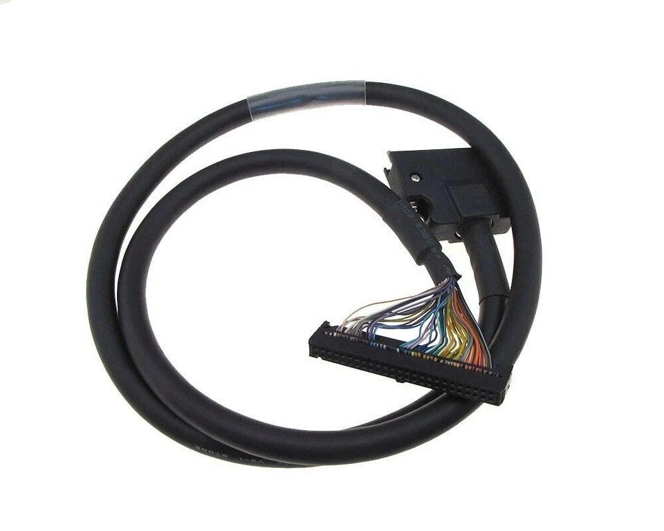 MR-J2M-CN1TBL1M Neu Versiegelt Mitsubishi Servo Kabel MR-J2M-CN1TBL1M