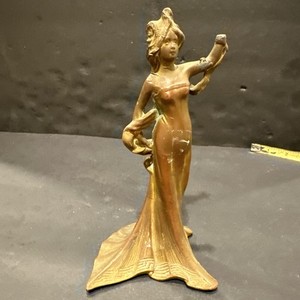Panneau Décoratif Ancien – Dame En Bronze Et Laiton, Doré, Objet De Vitrine