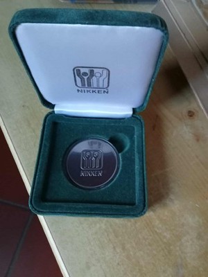 1 x Nikken  Super mini sehr gut erhalten