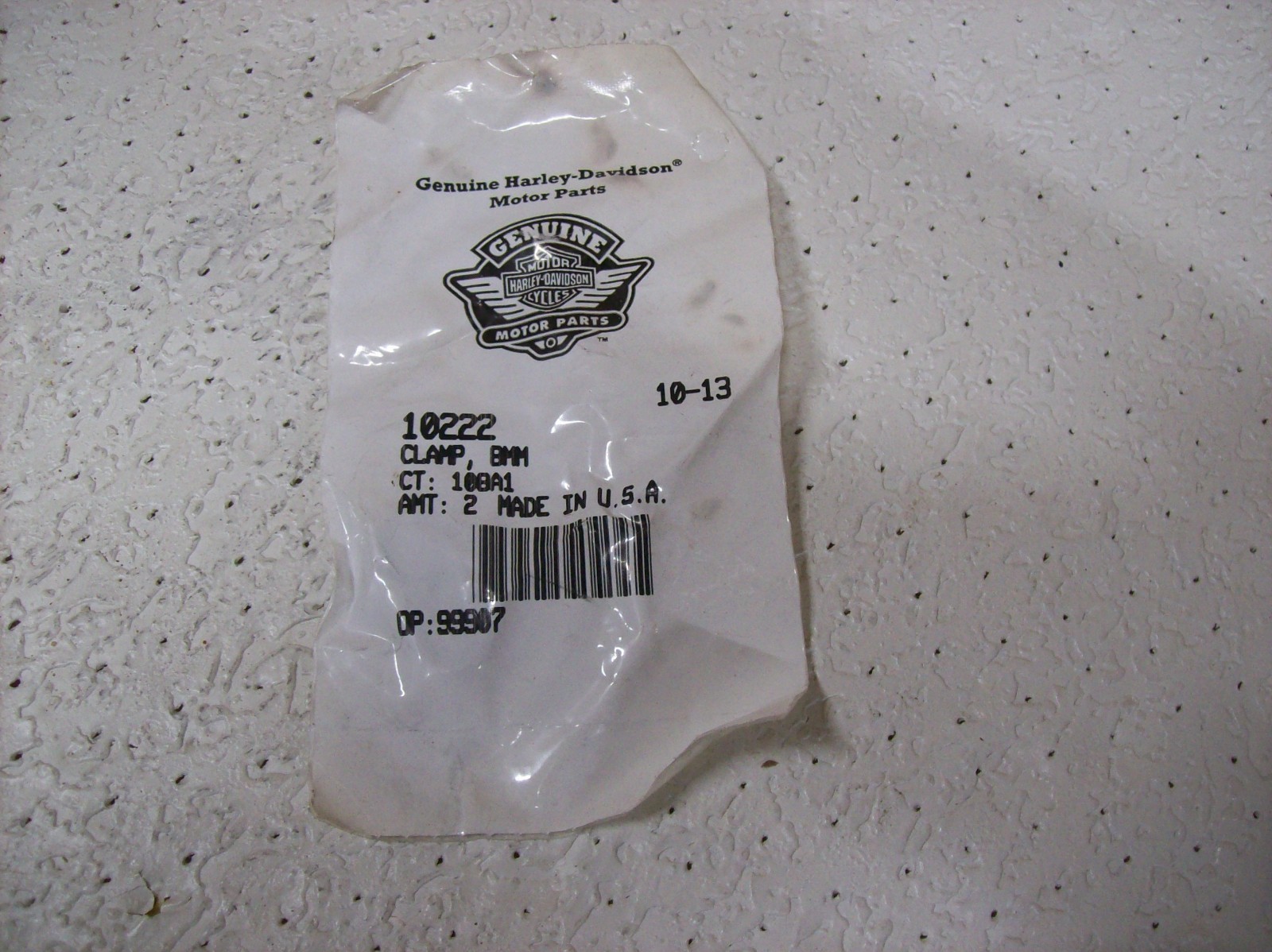 HD1) Harley-Davidson Genuine OEM NOS Clamp 10222