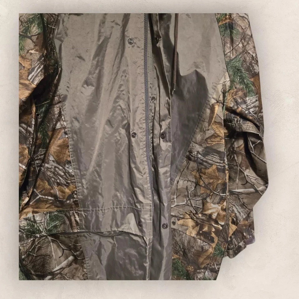 VTG Realtree Rain Coat Fishing Hunting Lightweight Hooded Hunting Waterproof - Image 3 of 4