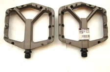 New Giant Pinner Pro Flat Mountain Bike / Biking / Cycling Pedal Set,  Gray