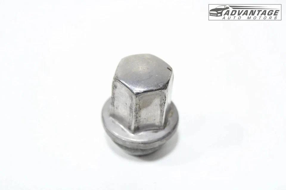 Chevrolet Cruze 2016-2019 juego de 20 pernos de tuerca de llanta delantera y trasera OEM Foto 2 de 4