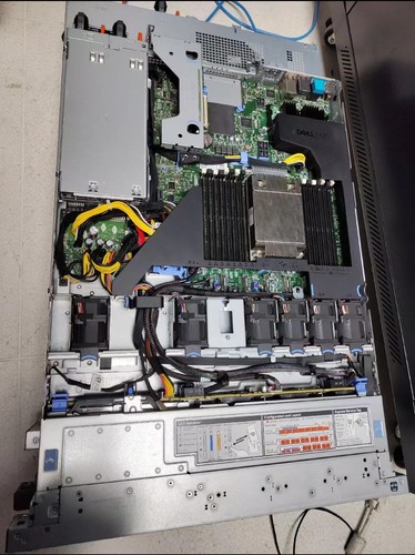 Dell R6515 Rear Panel DELL R6515 2U 4x3.5'' SAS / SATA Backplane Server with H330 RAID, 2x ...